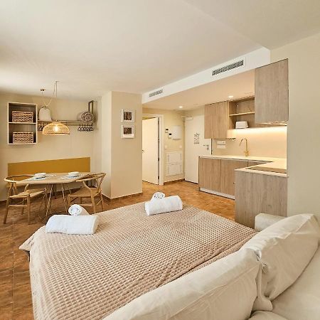 Apartamentos Las Ciencias Studio T Valencia Exteriör bild